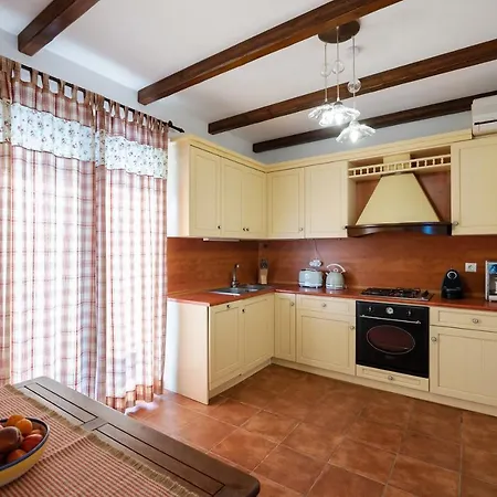 Casa vacanze Salamina Lakhania